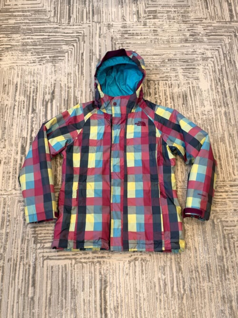 The North Face girls youth large 14/16 waterproof Hyvent coat w/second zipper